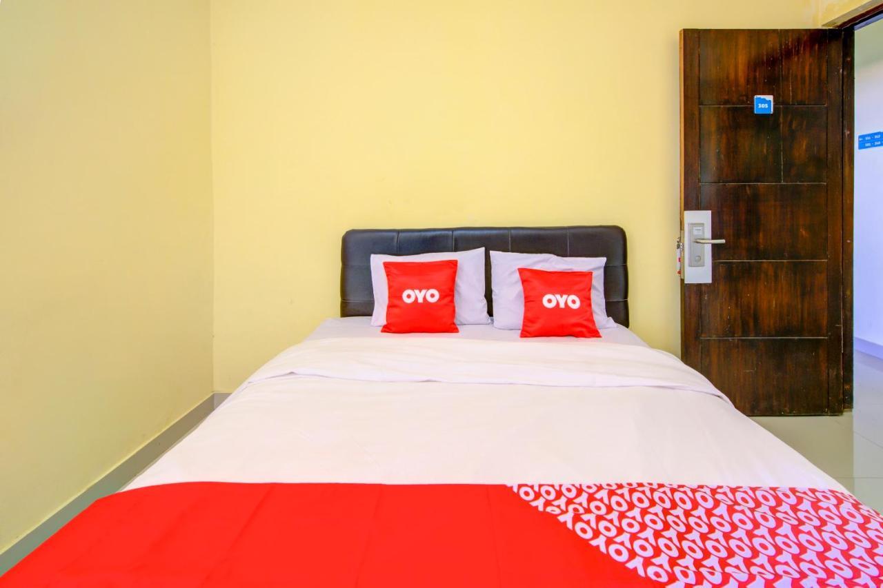 Oyo 3791 Hotel Kja Tegal  Exteriör bild
