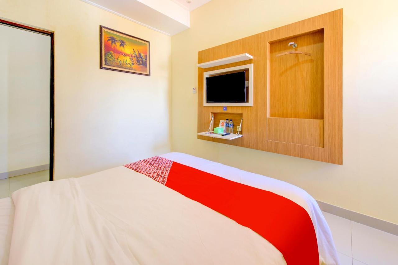 Oyo 3791 Hotel Kja Tegal  Exteriör bild